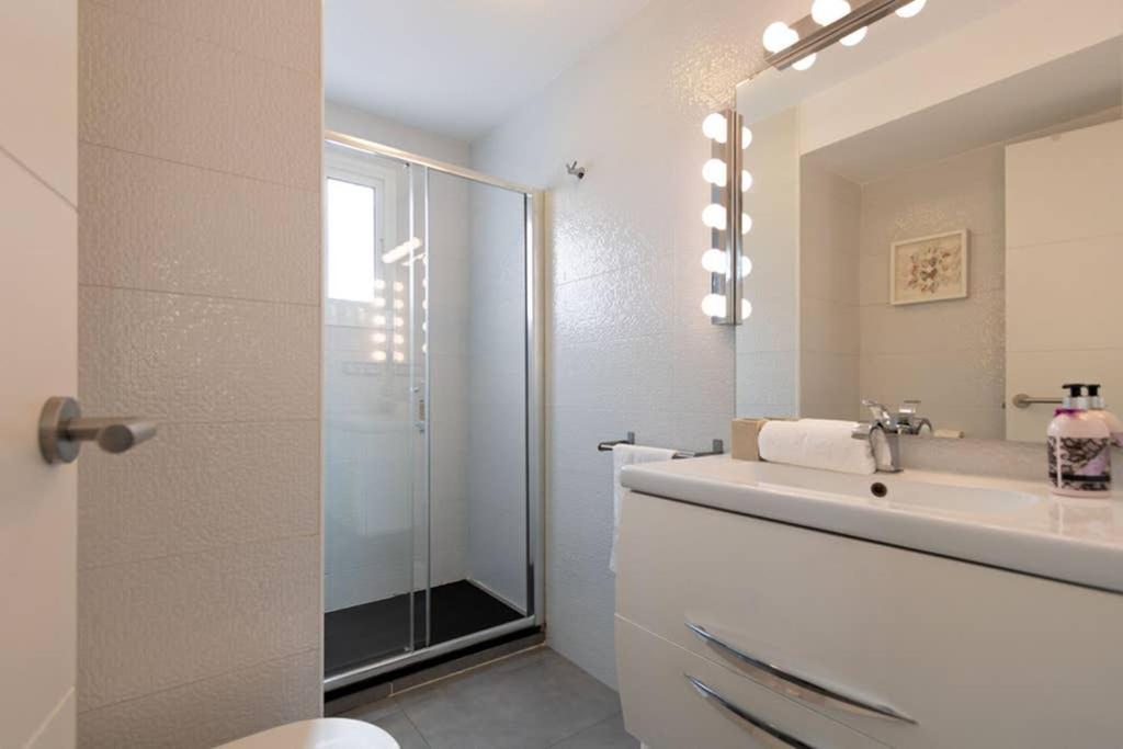 Triana Maestro Deluxe By Valcambre Apartment Sevilla Bagian luar foto
